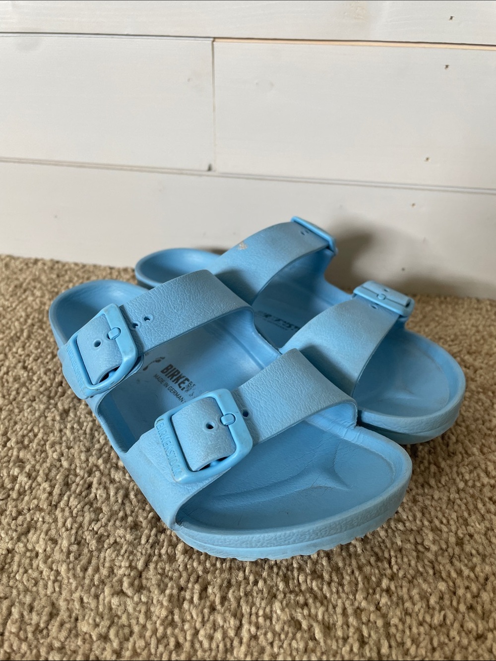 Birkenstock Kids Arizona EVA Sandals in Sky Blue 34 US Women’s 3 Outdoor Slip On